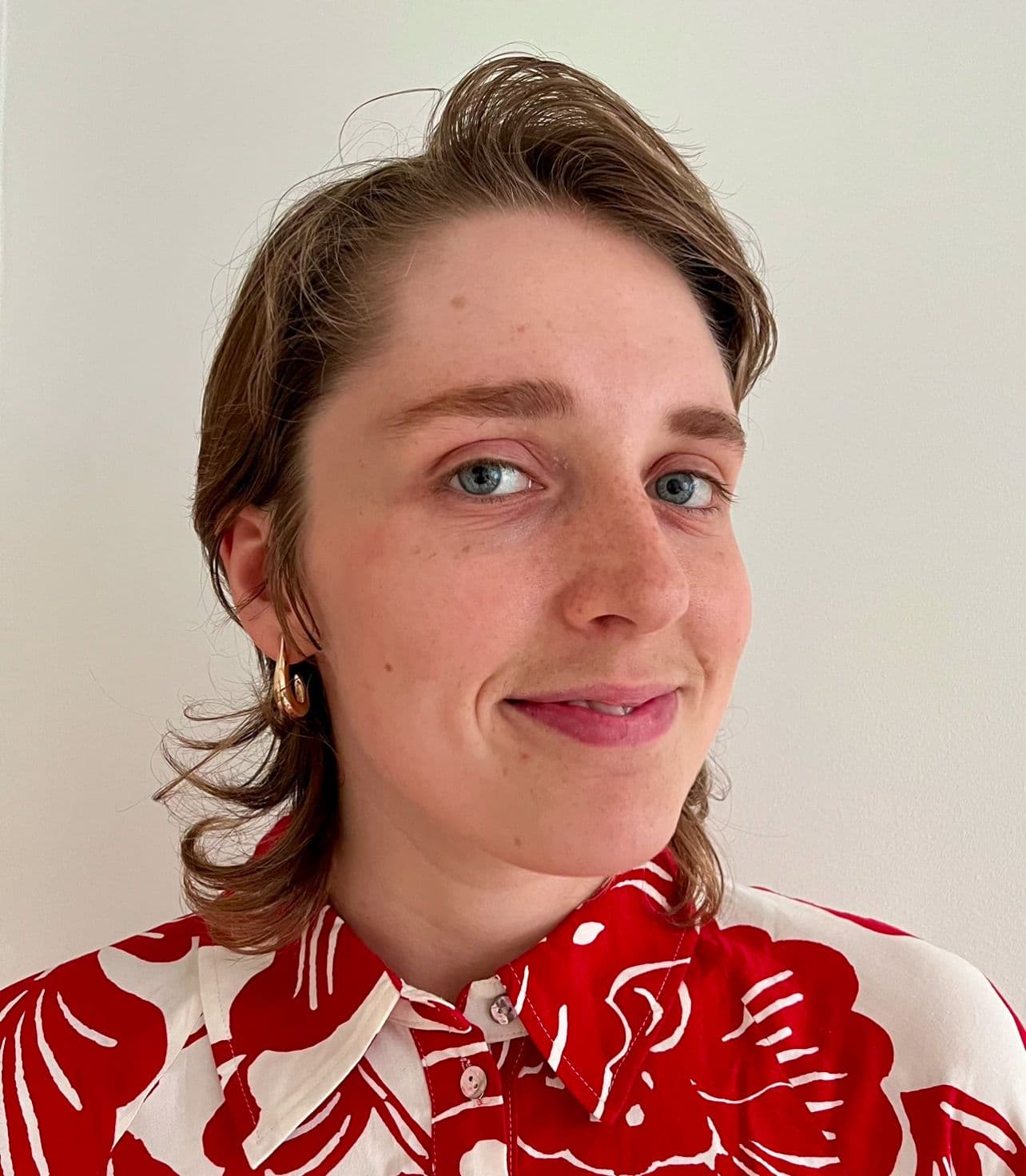 Portrait of Betty Wilson Wallnäs as Producent/ Låtskrivare/ Skådespelare